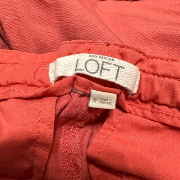 Ann Taylor Loft drawstring elastic tie shorts. - Picture 3 of 4